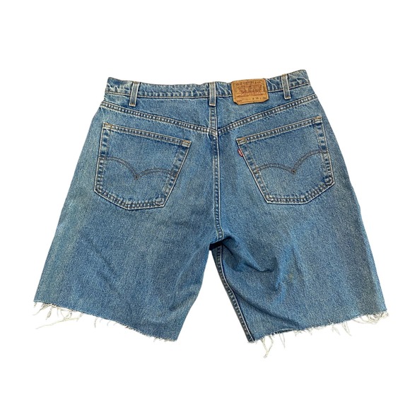 Vintage 90s Levi's 565 Wide Leg Loose Fit Denim Shorts Jorts Men's 38 - Picture 1 of 9